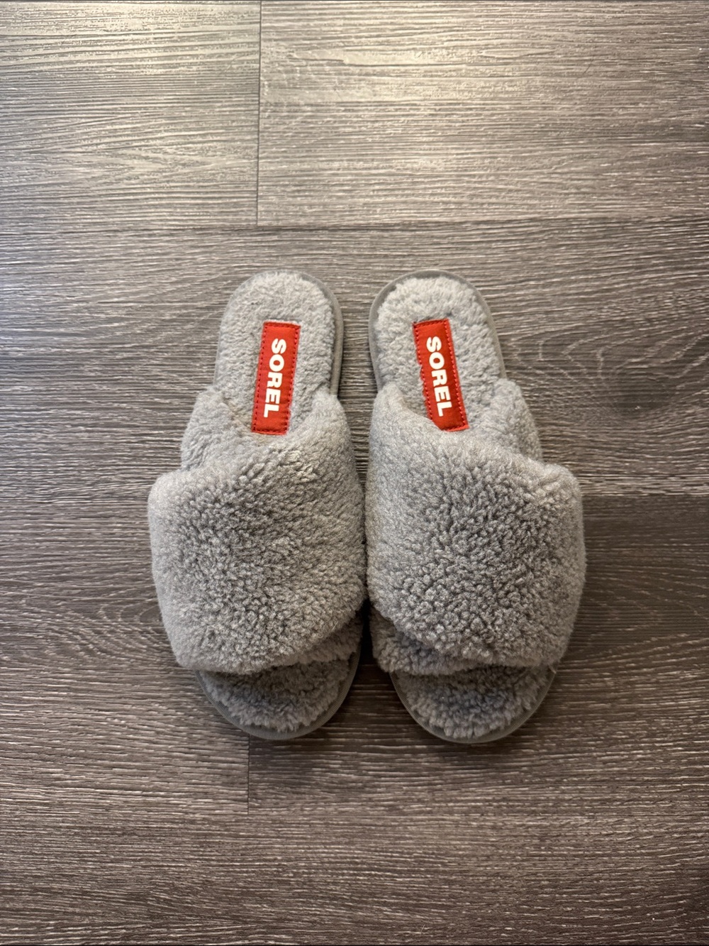 Sorel Plush Fuzz Slide Slippers in Light Gray with Red Logo